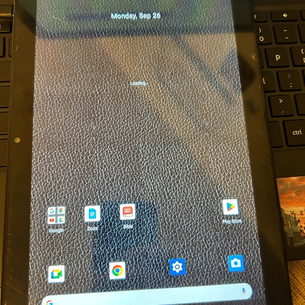 Amazon tablet - Picture 2 of 4
